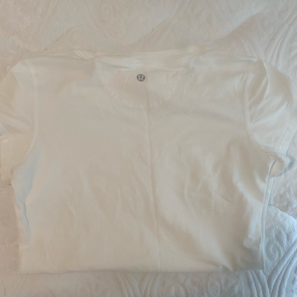 Lululemon T-Shirt
